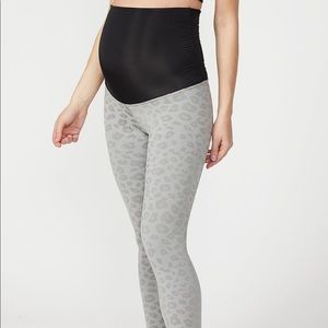 Beyond Yoga Leopard Jacquard Maternity Legging